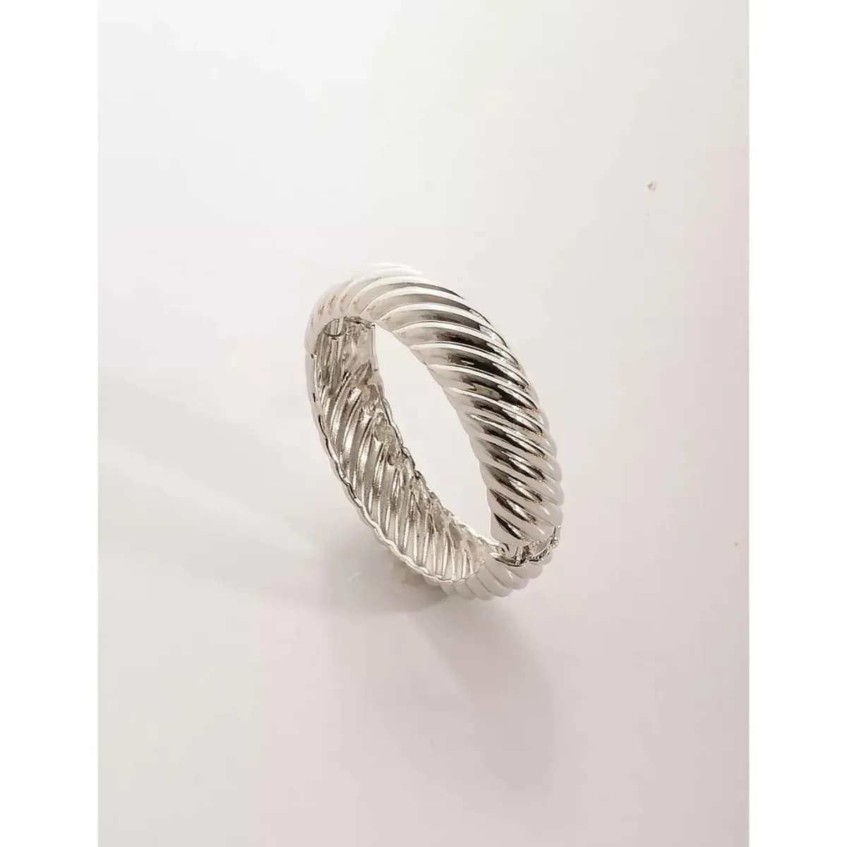 BRACELETE MAXI LISO TRANÇADO - COLEÇÃO MAXIMALISTA