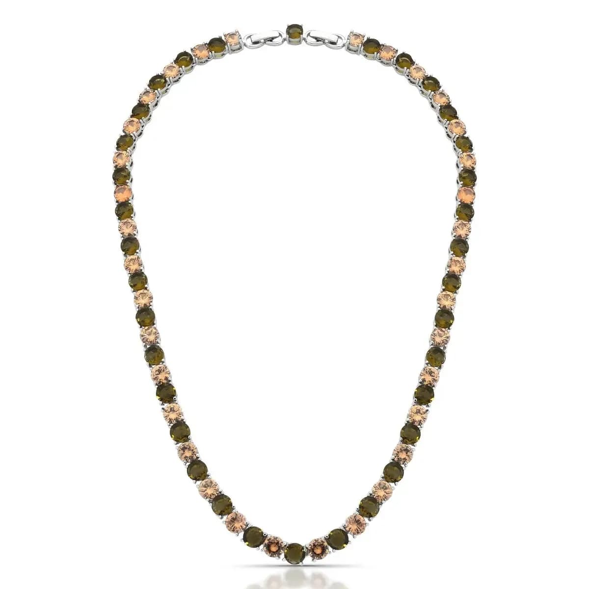 COLAR RIVIERA ROUND CRAVAÇÃO  — Ban. Ródio Branco / 43 cm / Champanhe e verde oliva
