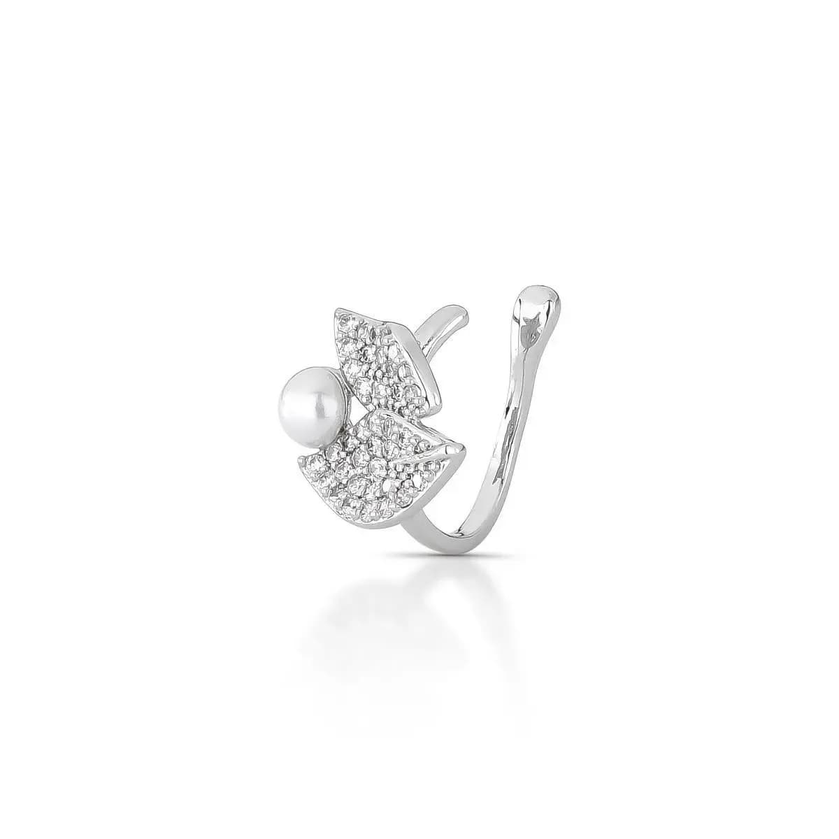PIERCING FAKE DUO FOLHAS CRAVEJADO COM ZIRCÔNIAS E PÉROLA SHELL — Ban. Ródio Branco