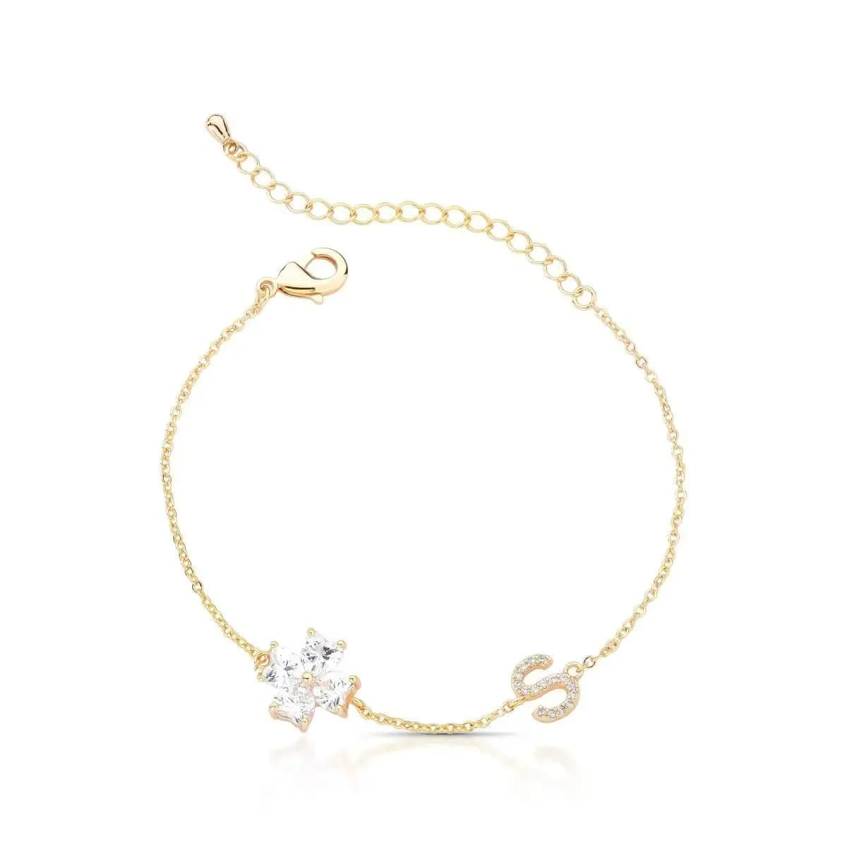 PULSEIRA DELICADA TREVO COM INICIAL CRAVEJADO COM ZIRCÔNIAS — Ban. Dourado / 16 cm + 5 cm de extensor